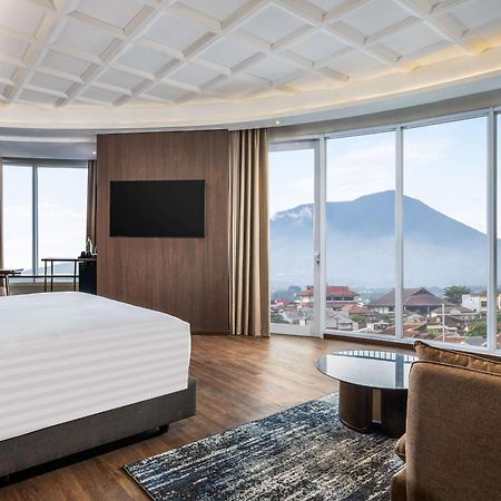 Mercure Garut City Center Экстерьер фото