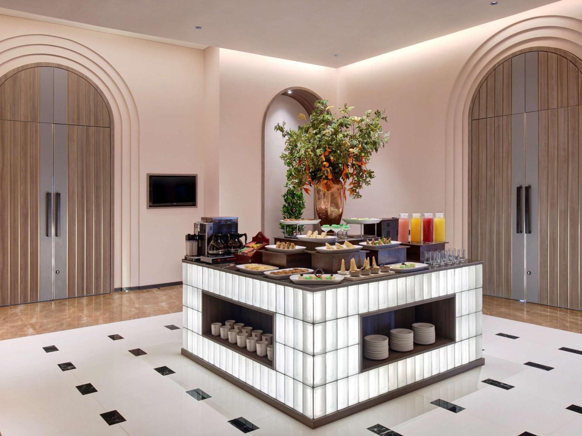 Mercure Garut City Center Экстерьер фото