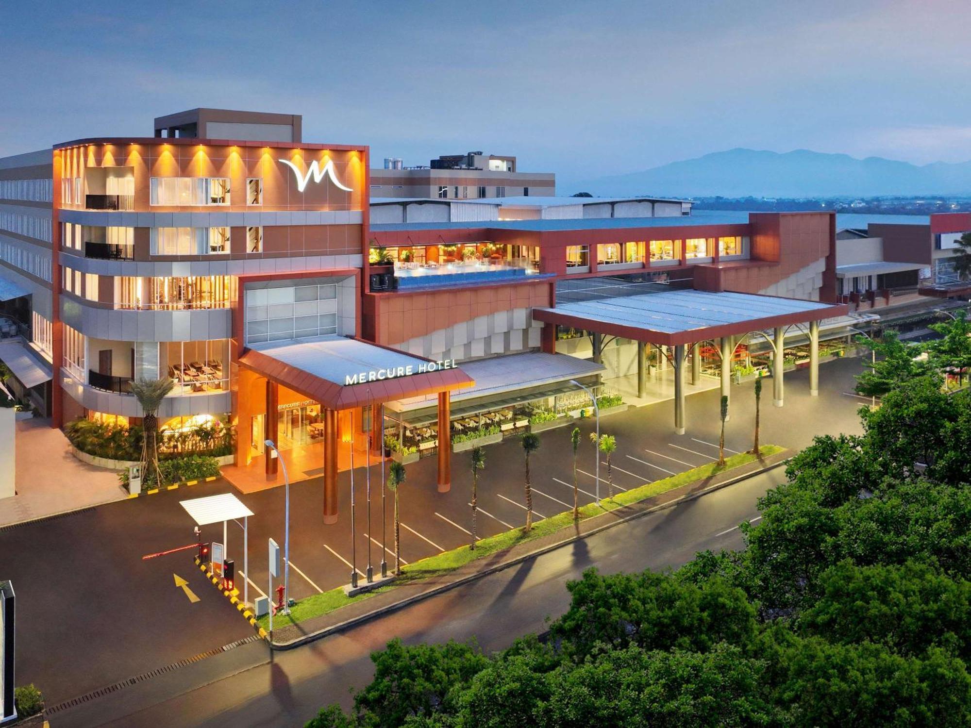 Mercure Garut City Center Экстерьер фото